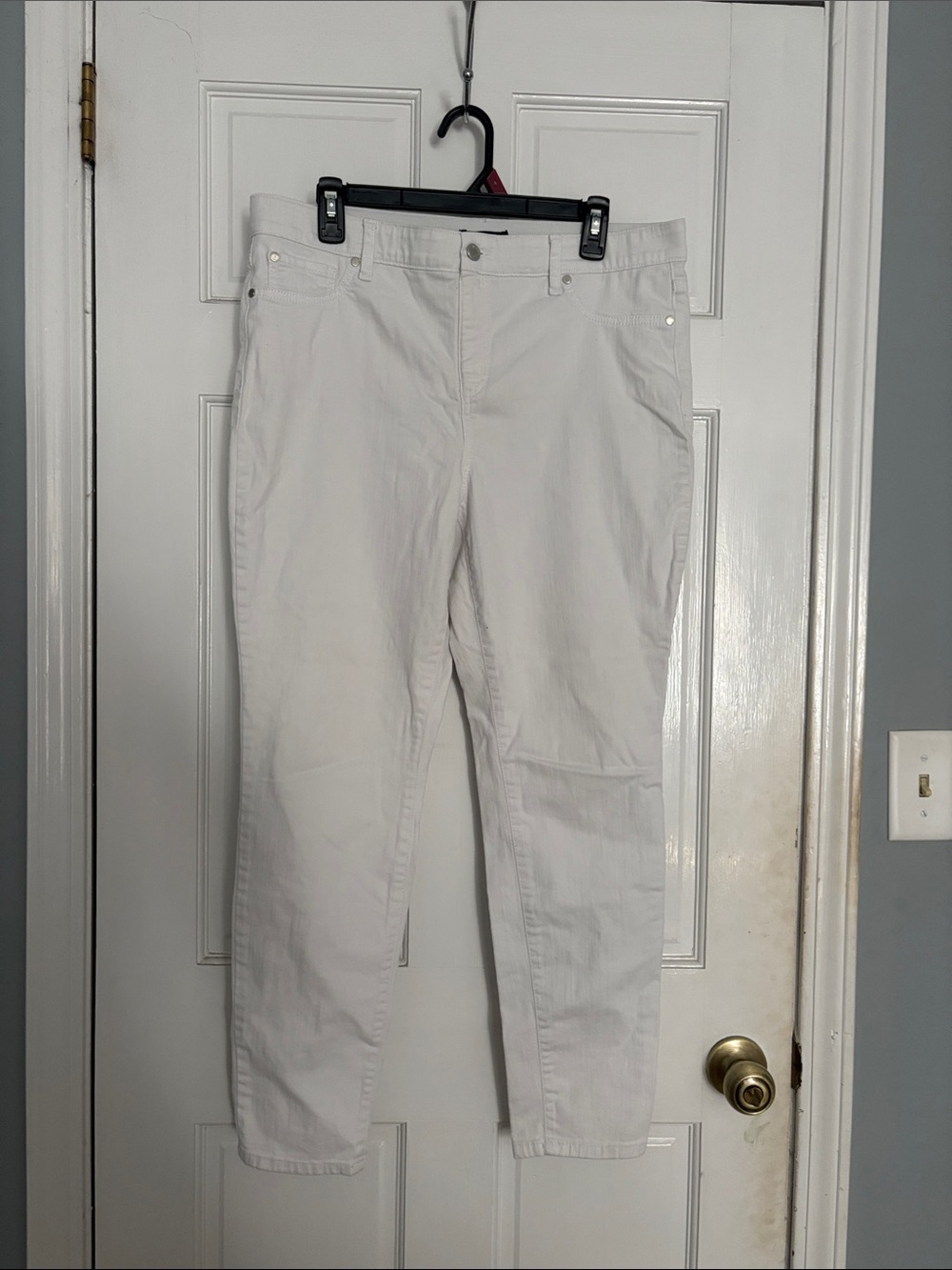 Kim Rogers White Cropped Straight-Leg Jeans